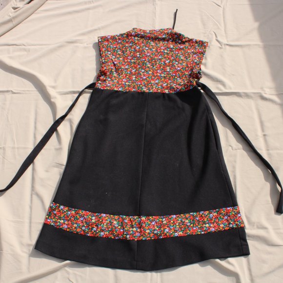 Adorable vintage dress - Picture 2 of 5